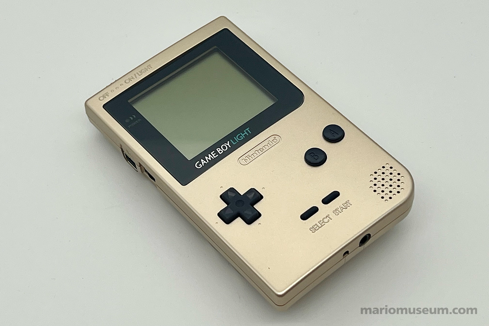 Game Boy Light (Gold) - Mario Museum